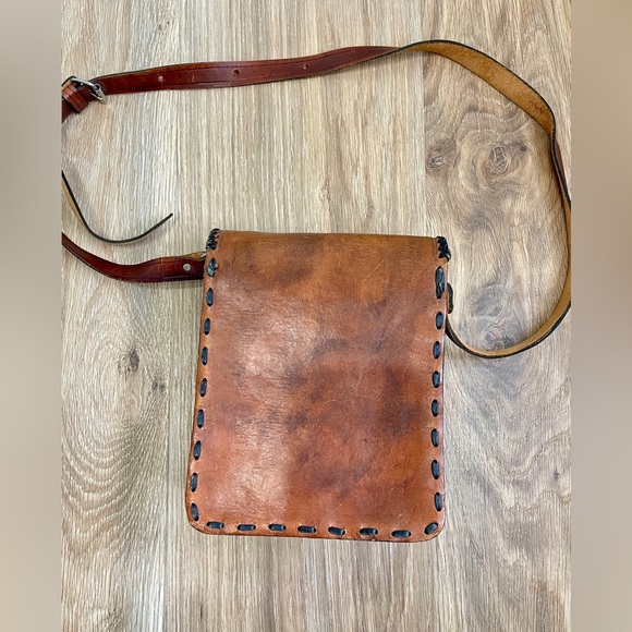 Vintage Handmade Tooled Mandala Brown Leather Crossbody / Shoulder Bag EUC - Picture 7 of 7